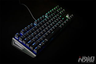 镭拓MXX RGB背光机械键盘首发图赏 直插式LED带来的光效革新